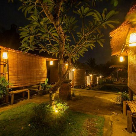 Salty Shakas Bamboo Stay Canggu Eksteriør billede